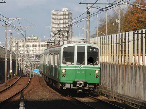 oth-train-123.jpg