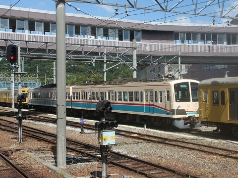 oth-train-36.jpg