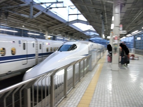 shinkansen-N700-12.jpg