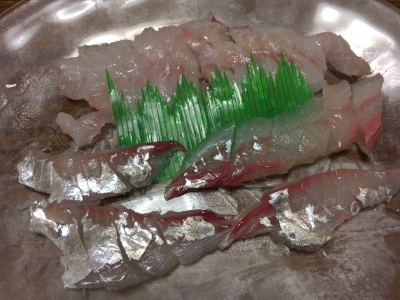 Bassingかわら版blog 今夜の魚料理 アマダイとカイワリの刺身