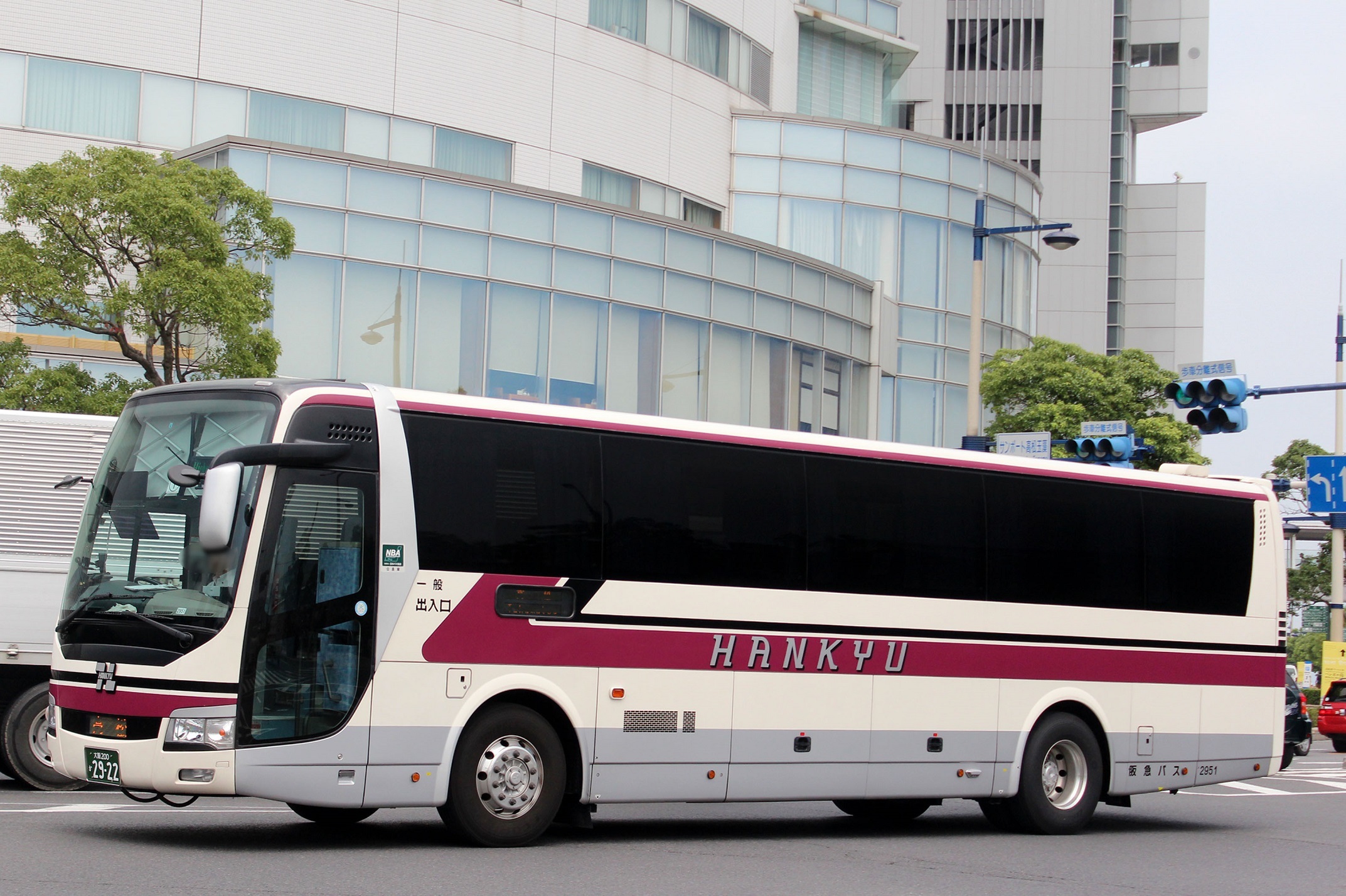 阪急バス 2951