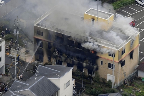 【京アニ放火事件】入院中の女性が亡くなり死者36人に・・・